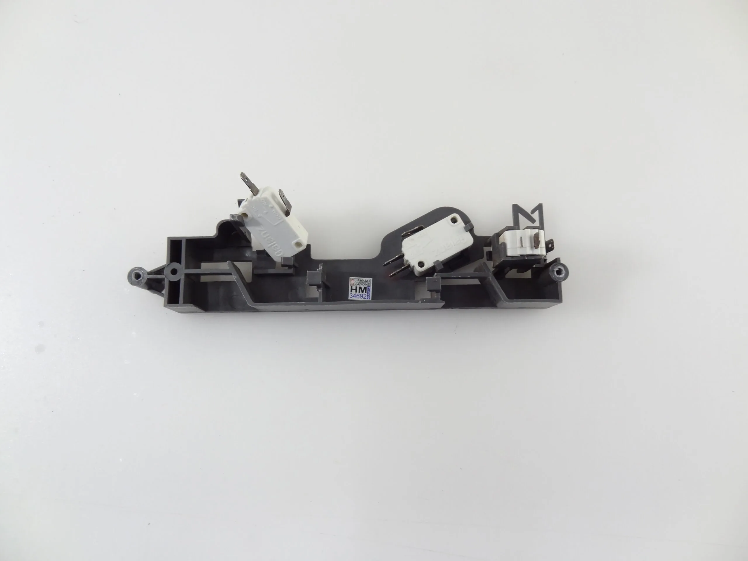 15183029374_15182953985_DSC04920-scaled-1.jpg Micro Chaves Suporte Microondas Philco Pme25 - Imagem 1
