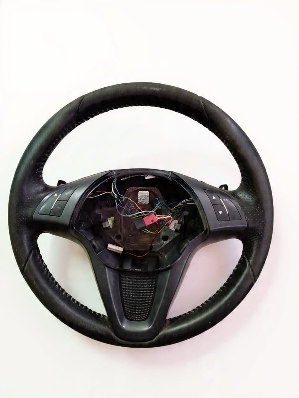 WhatsApp Image 2025-12-15 at 11.15.07 Volante Strada nova com borboleta - Imagem 1